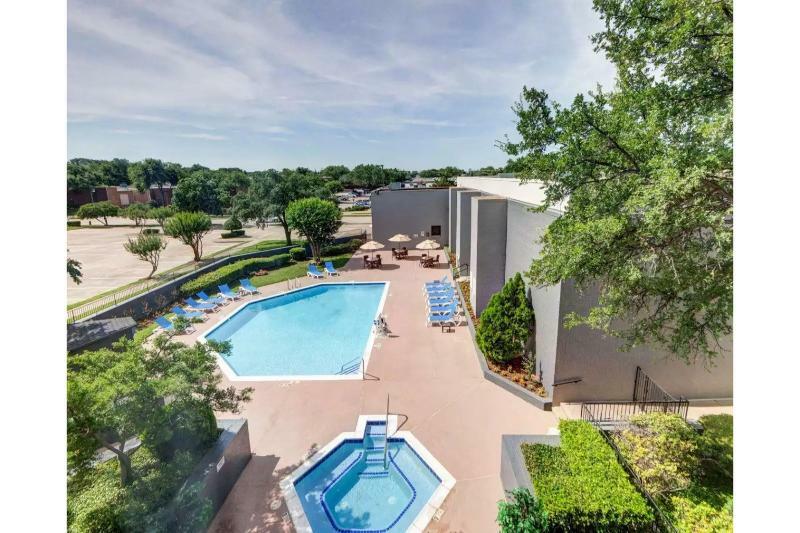 Comfort Inn & Suites Plano East Exteriér fotografie